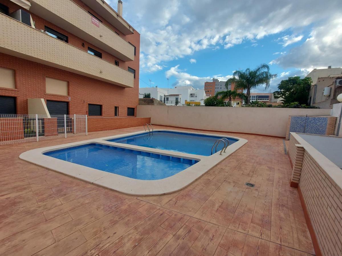 Apartamento En Residencial Con Piscina El Campello Luaran gambar